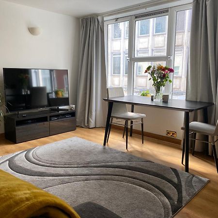 Prime Location Apartment - Heart Of Лондон Екстер'єр фото